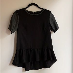 HM black short sleeve flounce top w faux leather